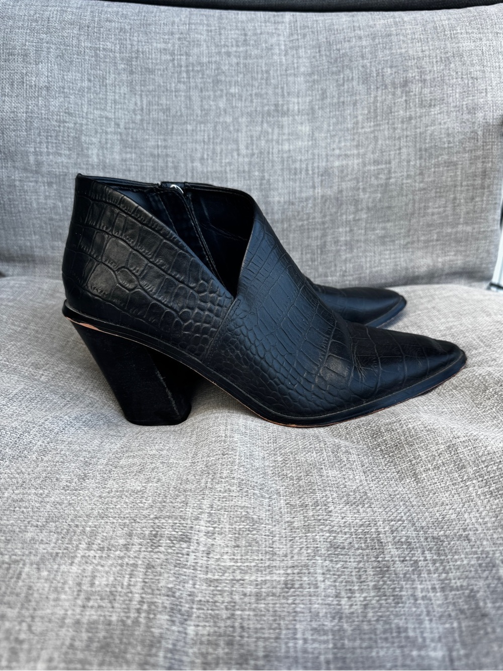 Vince Camuto Jorgetta Black Croc-Embossed Women’s Pointed Booties